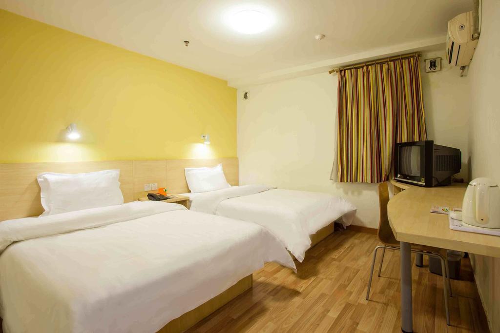 7Days Inn Shanghai Songjiang District Camera foto